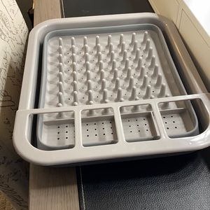 Portable dishes rack